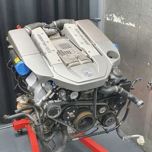 Moteur V8 suralimenté M113K à vendre |   Moteur à essence haute performance, testé, faible kilométrage, prêt pour les projets d'échange - Product Image 1
