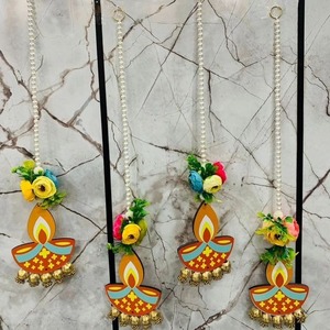 Colgante de pared MDF Deepak con perlas blancas para decoración de fondo, colgante de pared de flores para montaje de escenario decoración de jardín de oficina en casa - Product Image 1