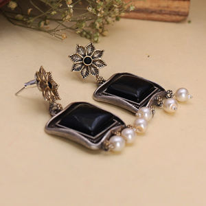 ต่างหูเงินโบราณแบบห้อยรูปดอกไม้ ของขวัญสำหรับเธอ - Product Image 2