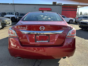 Auto Usado de Calidad a Precio Accesible, Nissan Altima 2015, Volante a la Izquierda - Product Image 5
