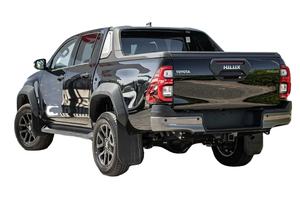 รถ SUV XSE มือสอง เครื่องยนต์ 8 ลิตร แบบดูดอากาศธรรมชาติ ระบบขับเคลื่อนสี่ล้อ เกียร์ธรรมดา/อัตโนมัติ ภายในสีเข้ม เบาะผ้า ล้อแม็ก R18 พวงมาลัยซ้าย 7 ที่นั่ง หลังคาพาโนรามา - Product Image 4