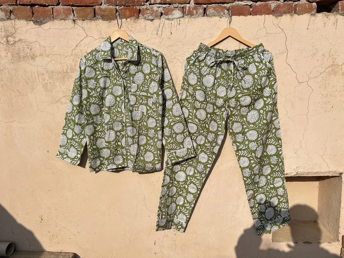 เหมือนกับภาพ