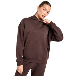 Chándal minimalista para mujer Sudadera con capucha de gran tamaño y pantalones de chándal holgados para mujer de moda urbana Chándal con capucha holgada para mujer - Product Image 1