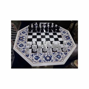 Jeu d'échecs en marbre incrusté avec pièces d'échecs, motif floral Pietradura Lapis, artisanat indien, cadeau pour les amateurs d'échecs adultes - Product Image 1