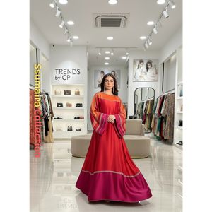 Vestido Estilo Kaftan con Degradado Rojo y Rosa de CP Trends, Ropa Formal Árabe de Lujo - Product Image 5