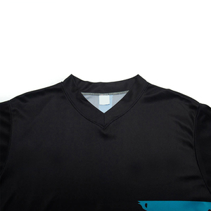 เสื้อตกปลาแขนยาวผู้ชาย ผ้าโพลีเอสเตอร์ 100% พิมพ์ลายพรางแบบซับลิเมชั่น คุณภาพสูงสุด น้ำหนักเบา - Product Image 4