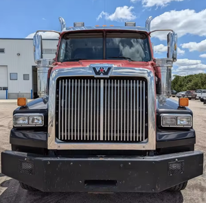 Meilleur!! Tracteur routier diesel poids lourd 6x4 avec cabine couchette pour transport longue distance à l'exportation - Product Image 1
