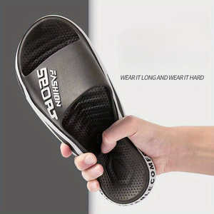 รองเท้าแตะผู้ชายสีขาวดำ ลายตัวอักษร วัสดุ EVA แบบสวมใส่ได้ทั้งในบ้านและนอกบ้าน พื้นรองเท้าหนานุ่ม ระบายอากาศได้ดี น้ำหนักเบา - Product Image 5