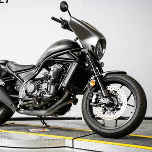 Libera la nueva experiencia de carretera con la Rebel 1100T DCT 2025: Vive la revolución - Product Image 1