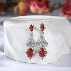 Boucles d'oreilles pendantes en argent sterling de forme ovale Jeulia Eternal Flame - Product Image 4