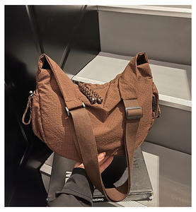 Bolso de Hombro Ligero y Suave para Mujer, Bolso Cruzado Informal con Interior Espacioso, Tela Resistente y Cierre Suave, Multicolor - Product Image 1