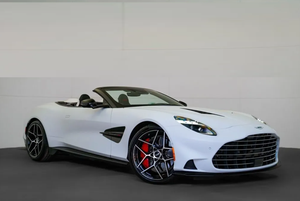 SCFVUJAW6MTV02990 2021 รถยนต์อเนกประสงค์ระดับอุตสาหกรรมสุดหรู ขับเคลื่อนสี่ล้อ AWD เครื่องยนต์ 4.0 ลิตร ทวินเทอร์โบ V8 542 แรงม้า แรงบิด 700 นิวตันเมตร ความเร็วสูงสุด 291 กม./ชม. ไมล์น้อย ของแท้จากโรงงาน - Product Image 4