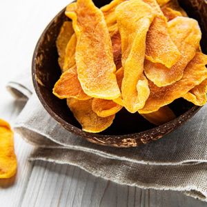 Mangue séchée biologique riche en vitamines saveur audacieuse goût sucré FD processus de séchage répondant aux normes internationales emballage en vrac - Product Image 4