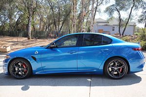 Alfa Romeo Giulia Quadrifoglio 2022 Essence Faible Kilométrage - Product Image 2