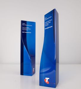 Premio de reconocimiento acrílico de lujo elegante para trofeo moderno duradero para eventos deportivos y logros corporativos - Product Image 3