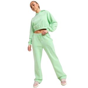 Vêtements décontractés Hiver Femmes Survêtement Épais Polaire Premium Tissu Chaud Coupe Ample Crop Sweat À Capuche Avec Pantalon Idéal pour la Mode Hiver - Product Image 3