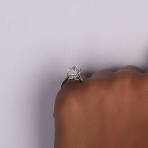 Anillo de compromiso de estilo clásico de oro macizo de 14 quilates con ajuste de Halo oculto Acento Diamante Corte ovalado IGI Certified Lab Creado - Product Image 2