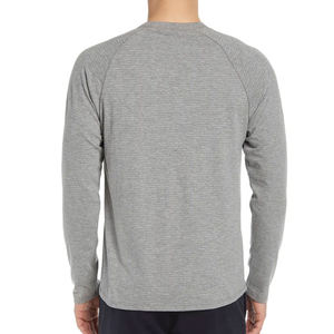 เสื้อยืดสำหรับผู้ชายสีทึบพิมพ์ลายโลโก้ตามสั่ง - Product Image 3