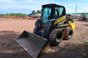 รถตักล้อยาง L220 ดีเซล ปี 2019 พร้อมเครื่องยนต์โคห์เลอร์และส่วนประกอบหลักของปั๊ม - ประสิทธิภาพสูง - Product Image 4