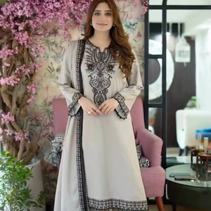 Venta caliente Mujeres Ropa étnica pakistaní Conjunto de traje Salwar Estilo de diseñador de alta calidad Salwar Kameez Dupatta Set Tarifa barata - Product Image 1