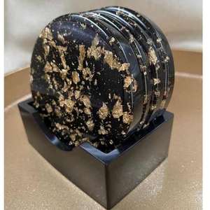 Juego de posavasos de madera coloridos Patrón de onda abstracta Esteras duraderas hechas a mano Color/tamaño personalizable Diseño moderno para café en casa - Product Image 1