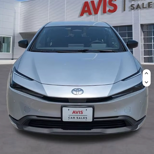 2023 Prius LE LHD légèrement usagée en bon état avec sièges en cuir caméra arrière direction gauche - Product Image 1