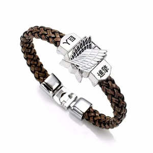 Brazalete de Moda Animado de Titans Attack - Product Image 1