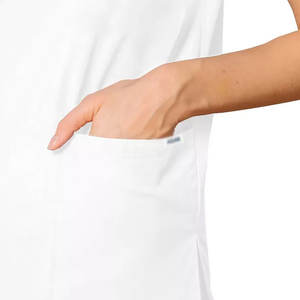Uniforme médical conçu pour les médecins, les infirmières et les professionnels de la santé avec un tissu léger et un confort quotidien - Product Image 5