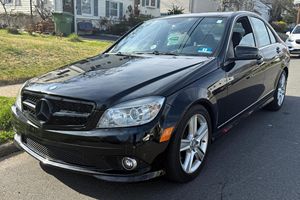 Mercedes-Benz C300 Luxury 4Matic Sedan d'occasion 2010 - Product Image 4