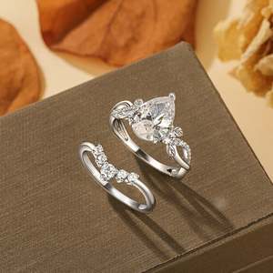 Jeulia Vintage Leaf Pear Cut <b>Bridal</b> <b>Jewelry</b> <b>Set</b> in Sterling Silver - Product Image 6
