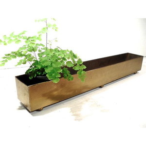 Jardinière de fenêtre rectangulaire en laiton massif de style vintage, long plateau de jardinière en laiton, boîte de fenêtre en métal au prix d'usine - Product Image 1