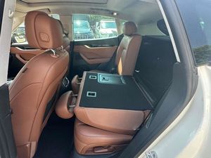 ใช้2021 Ma-S-E-rati levan-TE AWD - Product Image 2