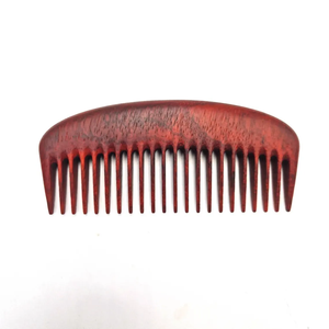 Peigne traditionnel en bois pour hommes toilettage offrant une coiffure confortable et soutenant la circulation naturelle du cuir chevelu - Product Image 2