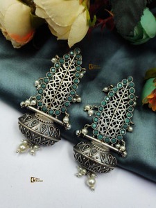 Boucles d'oreilles en argent Réplique en argent Réplique en argent oxydé fabriquée à la main Les filles portent des vêtements de fête Cascul et des boucles d'oreilles élégantes et douées - Product Image 6