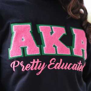 2025 grec femmes noir 1908 sweat à manches longues pull décontracté avec rose vert appliques numéros doux coton haut Streetwear - Product Image 3