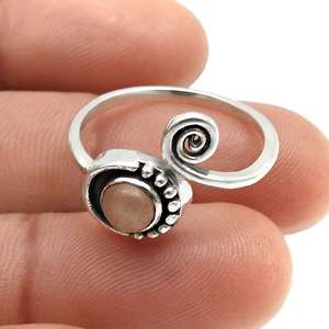 แหวนเงินแท้ 925 ชุบดีไซน์เนอร์ ประดับด้วยพลอยโรสควอตซ์ทรงกลม งานแฮนด์เมด เครื่องประดับสไตล์โบฮีเมียนสำหรับสาวๆ - Product Image 2