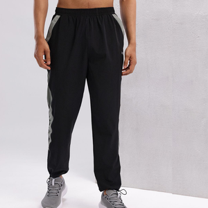 กางเกงวิ่งผ้าฝ้ายระบายอากาศสำหรับผู้ชายกางเกงออกกำลังกายพิมพ์โลโก้ตามสั่งสำหรับผู้ซื้อจำนวนมาก - Product Image 2