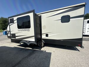Wholesale Used 2019 Keystones RV Laredo 29ft Lightweight Waterproof Travel Trailer with 7 Person Sleeping Capacity Available - Product Image 3