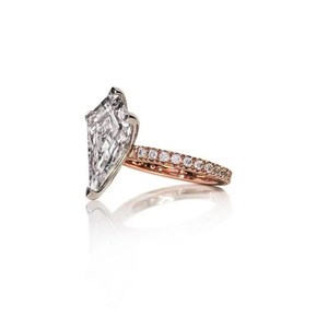 925 Sterling Silver White Kite Antique Moissanite Bague de fiançailles Anniversaire de mariage Bague Moissanite Bague personnalisée - Product Image 3