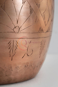 Présentation du pot martelé vert en cuivre Parfait pour les plantes succulentes ou les plantes fabriquées à la main pour les utilisations domestiques en toute saison - Product Image 3