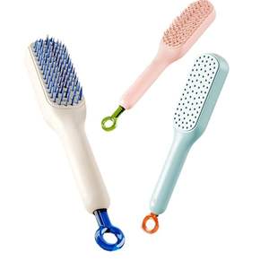 <span class=keywords><strong>Brosse</strong></span> à <span class=keywords><strong>Cheveux</strong></span> Autonettoyante et Antistatique avec Peigne Rétractable Nettoyage en une Seule Pression du Cuir Chevelu Fonction de Levage Rotatif Usage Domestique Poignée en Plastique - Product Image 3
