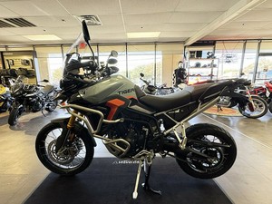 Nouvelle Moto d'Aventure Triumph <span class=keywords><strong>Tiger</strong></span> <span class=keywords><strong>900</strong></span> Desert Edition 2026 – Meilleur <span class=keywords><strong>Prix</strong></span>, Commande en Gros Disponible - Product Image 1