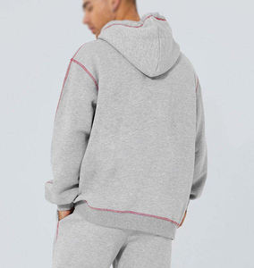 Ensemble survêtement personnalisé avec couture contrastée, pantalon de survêtement ample et sweat-shirt, fabricant de vêtements - Product Image 4