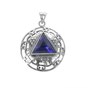 Art Palace - Colgante de Plata 925 de Diseño Vintage con Zafiro Azul, Corte Triangular, Diseño Geométrico, Engaste en Bisel, Unisex, para Uso Diario - Product Image 2