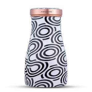 Regalos DE BODA Botella de agua de cobre puro Diseño impreso Acabado en negro Tamaño personalizado Tarro de agua para cabecera 100% Botella de agua a prueba de fugas - Product Image 3