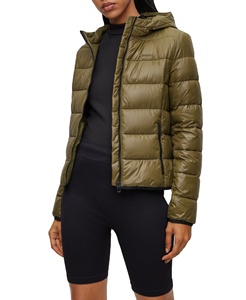 Chaquetas Acolchadas Personalizadas de Punto Metálico Brillante con Bolsillos con Cremallera, Capucha y Cuello, Estampadas en Serigrafía, de Nailon, al por Mayor para Mujer - Product Image 6