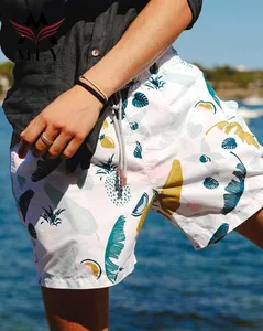Nueva colección de trajes de baño con estampado personalizado, ropa de playa para hombre, pantalones cortos de playa informales de secado rápido