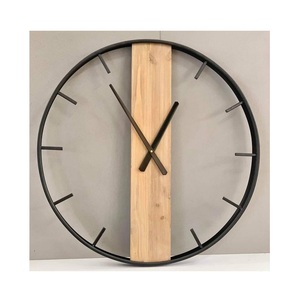 Reloj de pared grande de hierro y madera vintage de calidad de exportación para restaurante doméstico o pantalla de espacio de trabajo a la venta desde India - Product Image 1