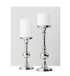 Vente en gros de bougeoirs en métal avec finition dorée exquise chandelier pour mariage, événements et décoration de table - Product Image 2