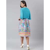 Robe midi évasée smockée à imprimé floral tropical bleu turquoise avec taille naturelle et boléro